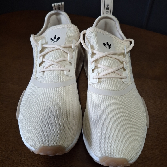 NWT Adidas Cream NMD R1 Sneakers - Picture 4 of 7